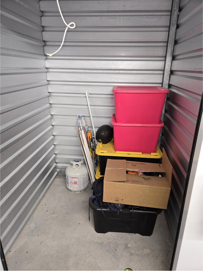 5 x 5 storage unit in Huntsville, AL