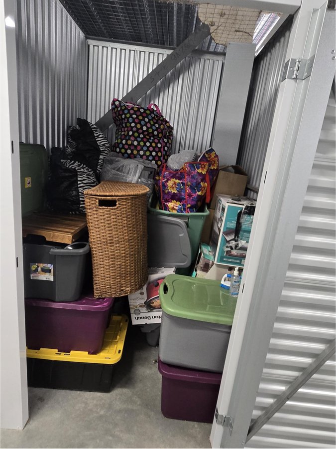 5 x 5 storage unit in College Park, MD