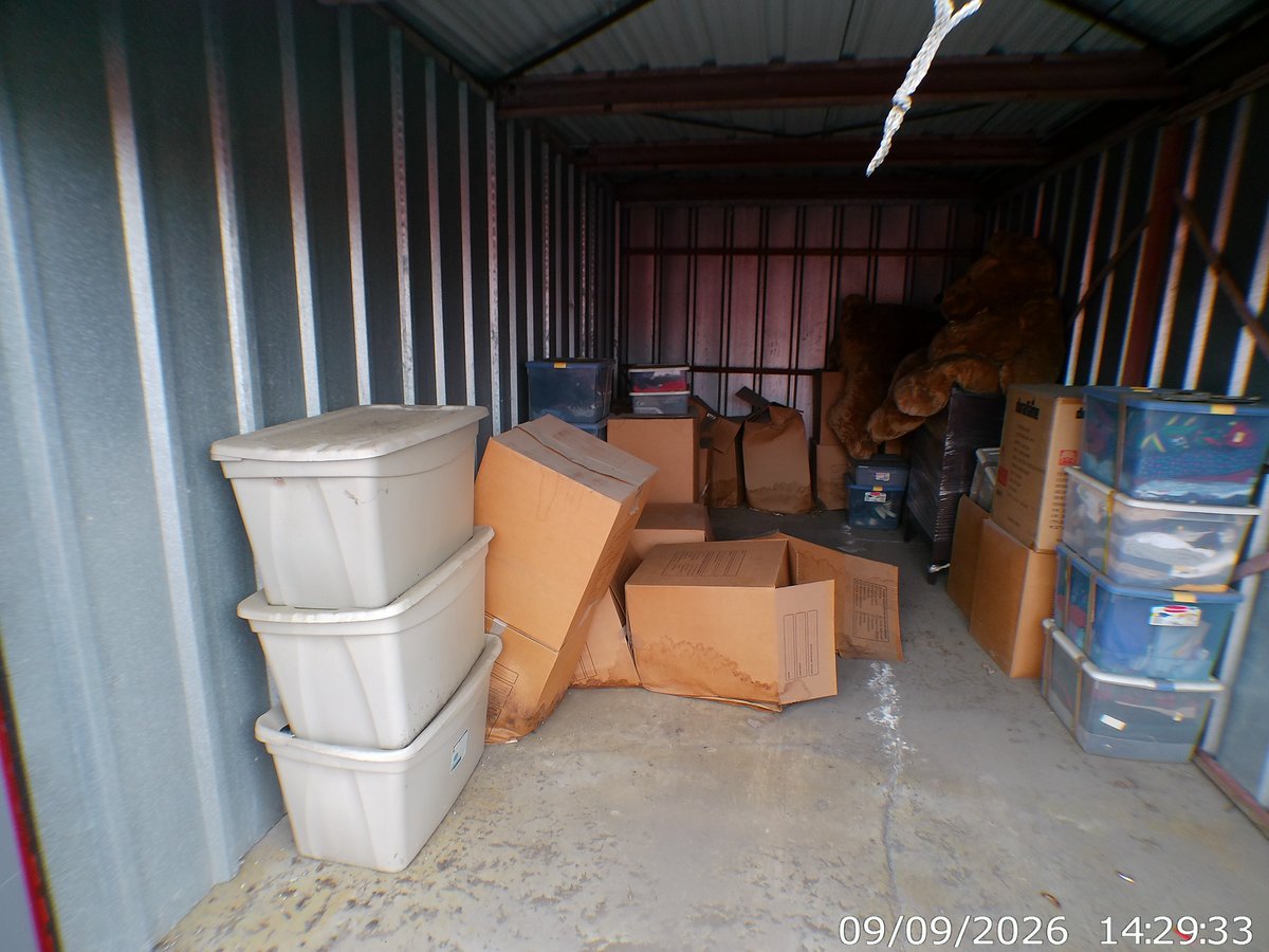 10 x 20 storage unit in Warrensville HTS, OH