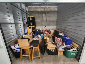 10 x 10 storage unit in Tucson, AZ