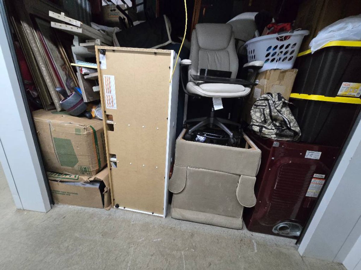 10 x 20 storage unit in Indianapolis, IN