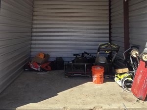 10 x 10 unit in San Antonio