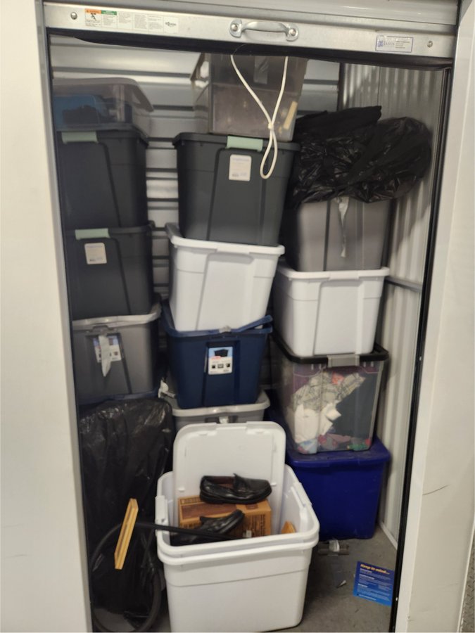 5 x 5 storage unit in Baltimore, MD
