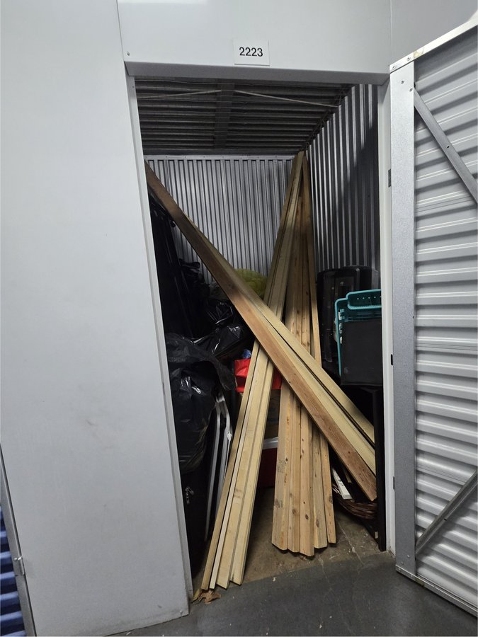 5 x 5 storage unit in Bronx, NY