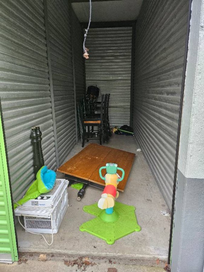 5 x 15 storage unit in Florence, KY