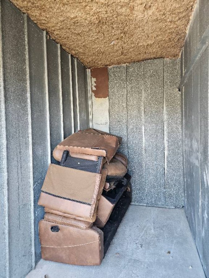 5 x 12 storage unit in Louisville, KY