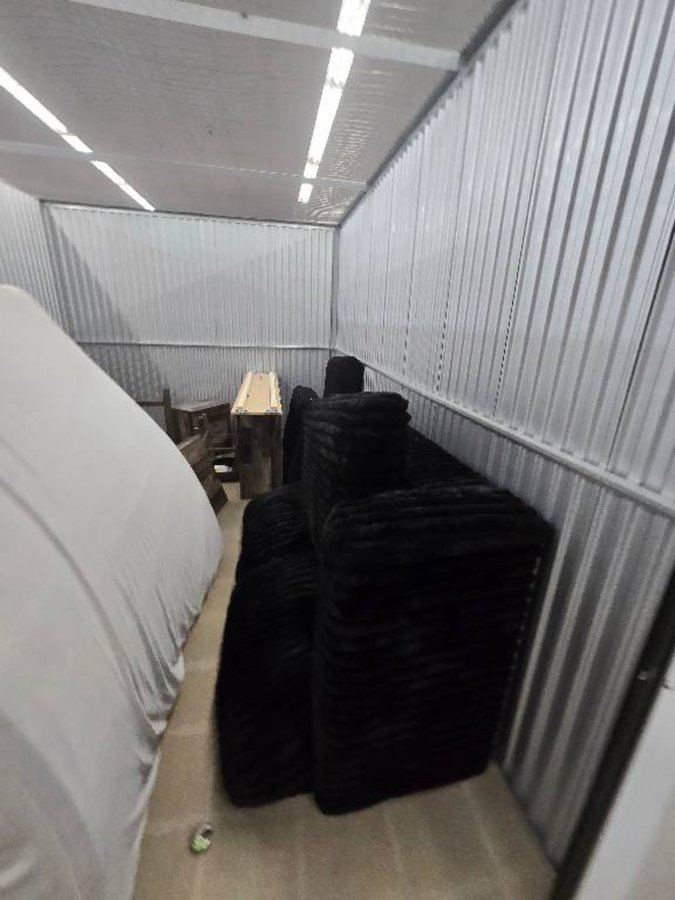 10 x 15 storage unit in Saint Ann, MO