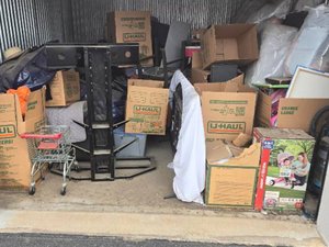 10 x 10 storage unit in Glendale, AZ