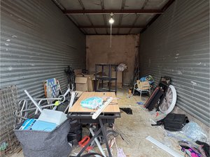 10 x 20 storage unit in Dallas, TX