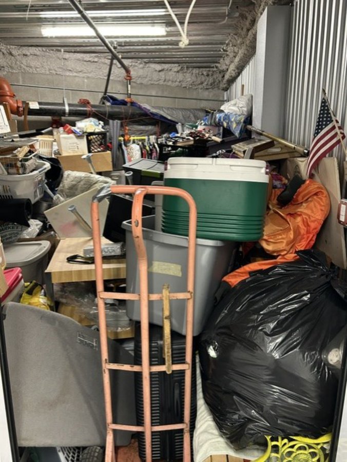 10 x 15 storage unit in Daly City, CA