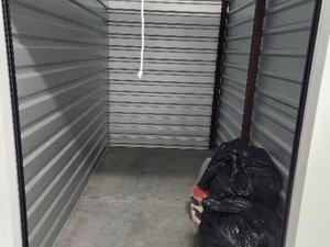 5 x 10 storage unit in Tulsa, OK