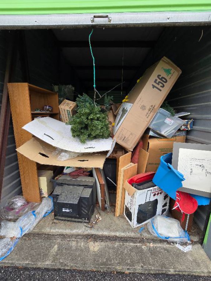 9 x 25 storage unit in Chesapeake, VA