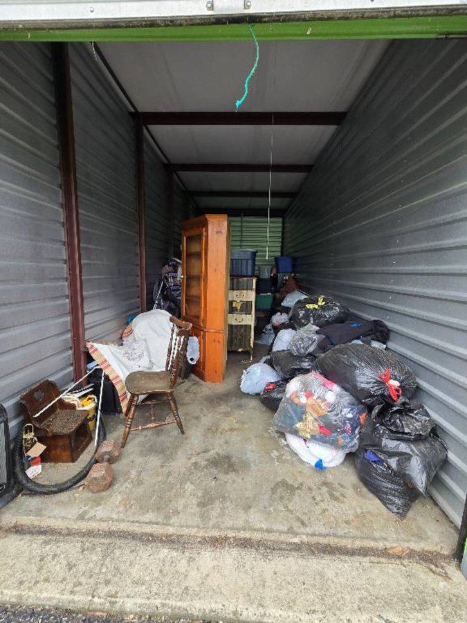 9 x 25 storage unit in Chesapeake, VA
