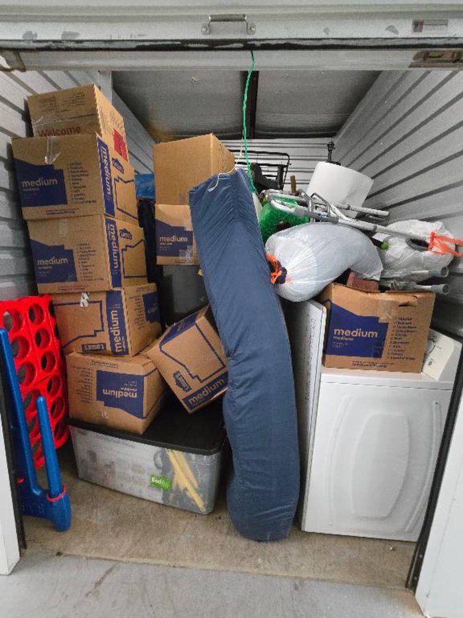 8 x 10 storage unit in Chesapeake, VA