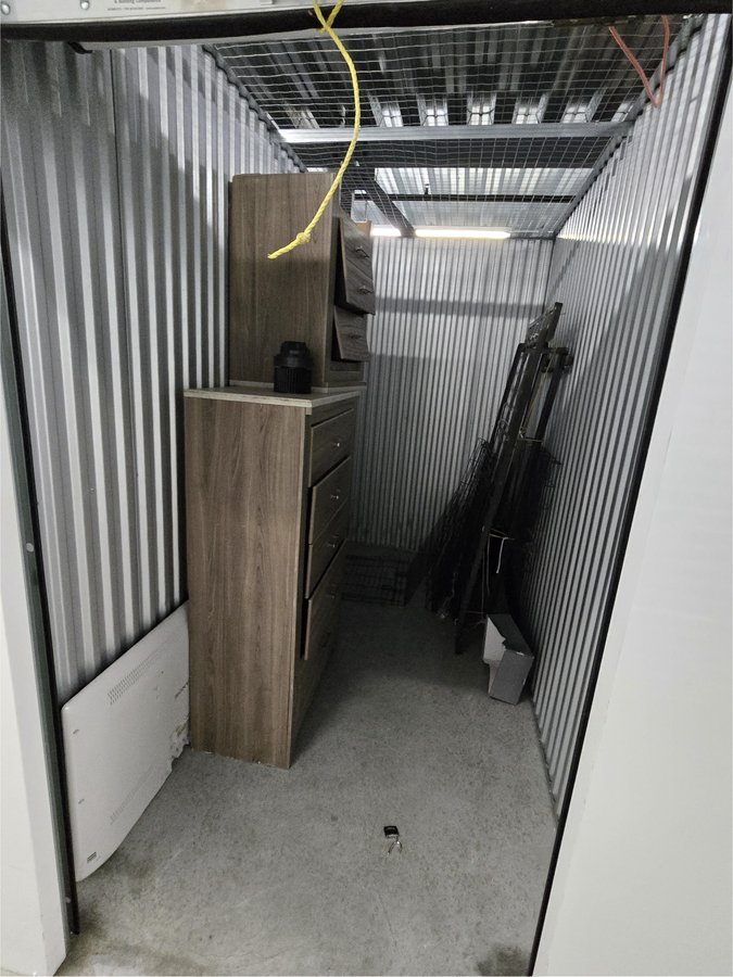 5 x 10 storage unit in Miami Gardens, FL