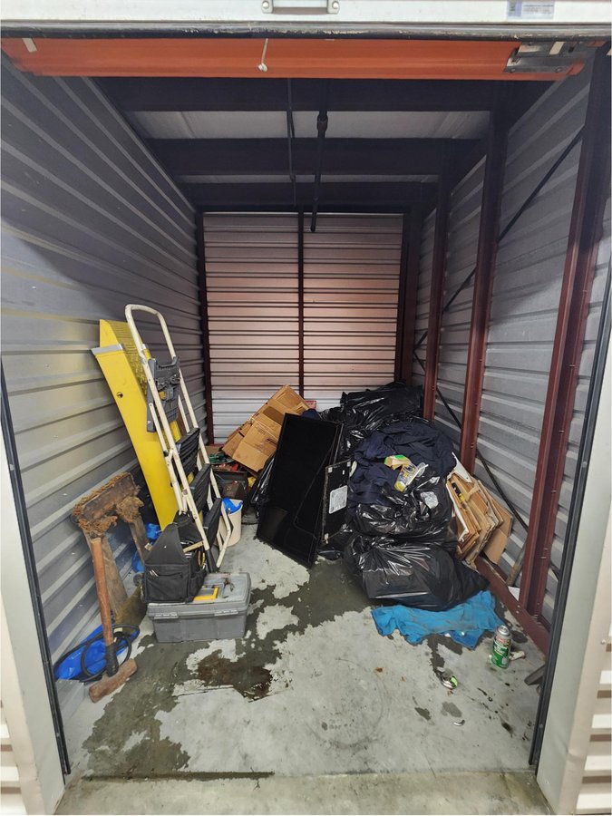 8 x 10 storage unit in Belleville, NJ