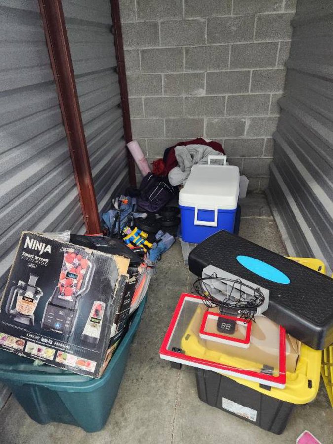 5 x 10 storage unit in Chicago, IL