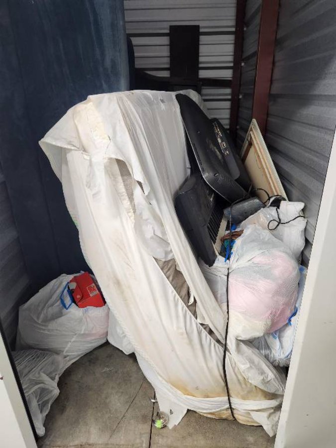 5 x 10 storage unit in Chicago, IL