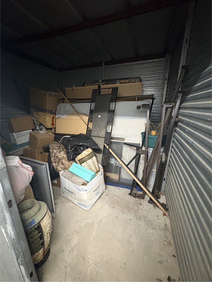 10 x 10 storage unit in Dallas, TX