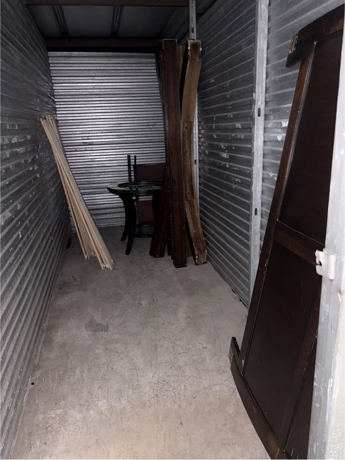 5 x 15 storage unit in Dallas, TX