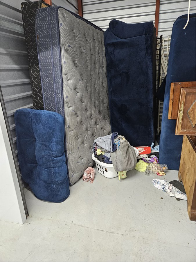 10 x 10 storage unit in Sebring, FL