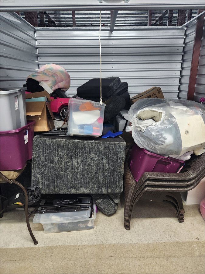 10 x 10 storage unit in Huntsville, AL
