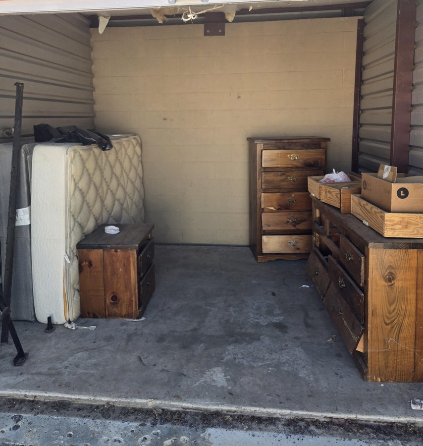 10 x 10 storage unit in San Antonio, TX