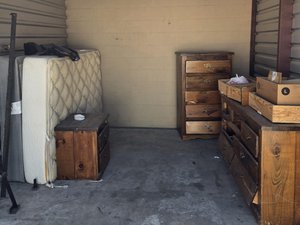10 x 10 unit in San Antonio
