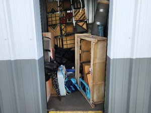 5 x 7 storage unit in Cedar Hill, TX