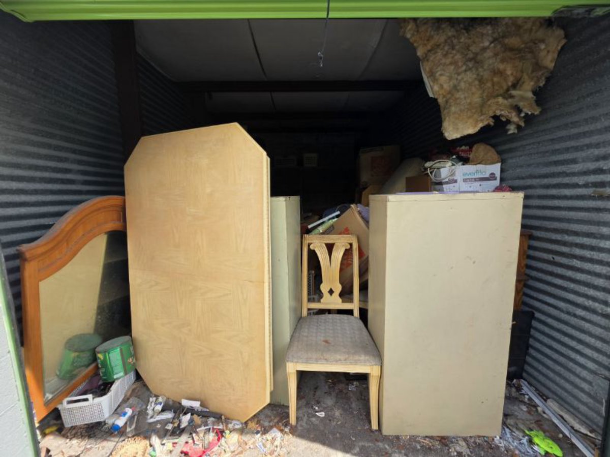 10 x 20 storage unit in Miami, FL