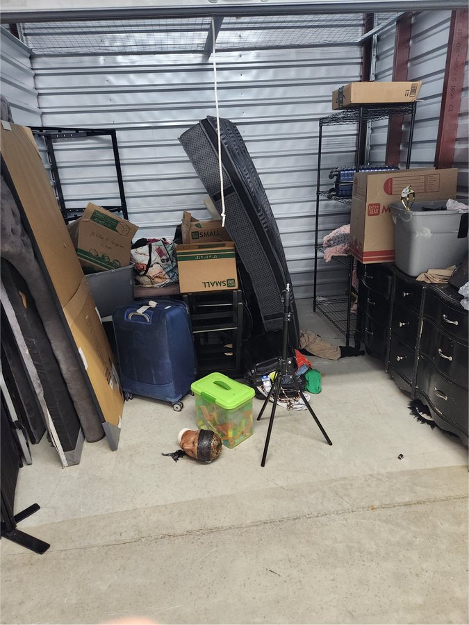 20 x 10 storage unit in Huntsville, AL