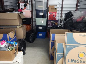 10 x 10 storage unit in Huntsville, AL