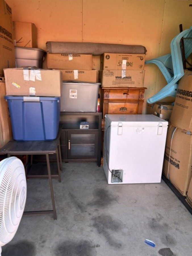 10 x 10 storage unit in Mansfield, TX