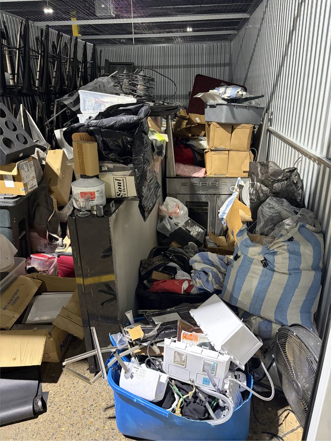 10 x 25 storage unit in Highland Park, MI