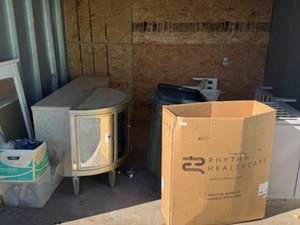 10 x 10 storage unit in San Jacinto, CA