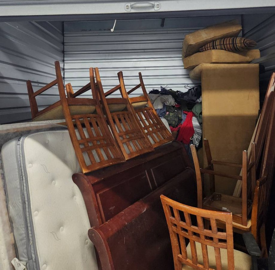 10 x 10 storage unit in Pflugerville, TX