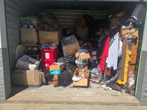 10 x 10 storage unit in Dallas, TX