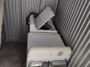 5 x 10 storage unit in Chicago, IL