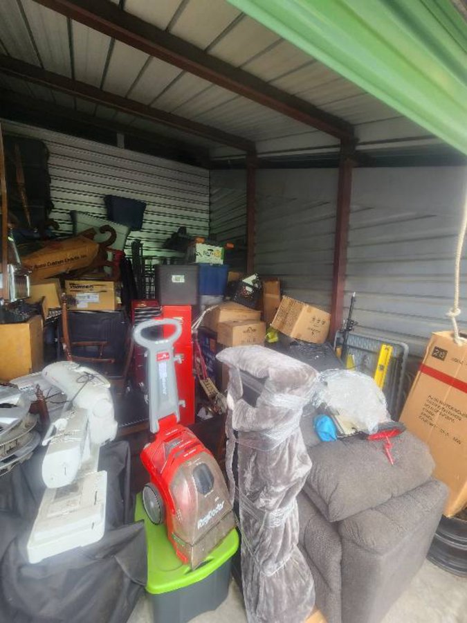 10 x 15 storage unit in Denver, CO