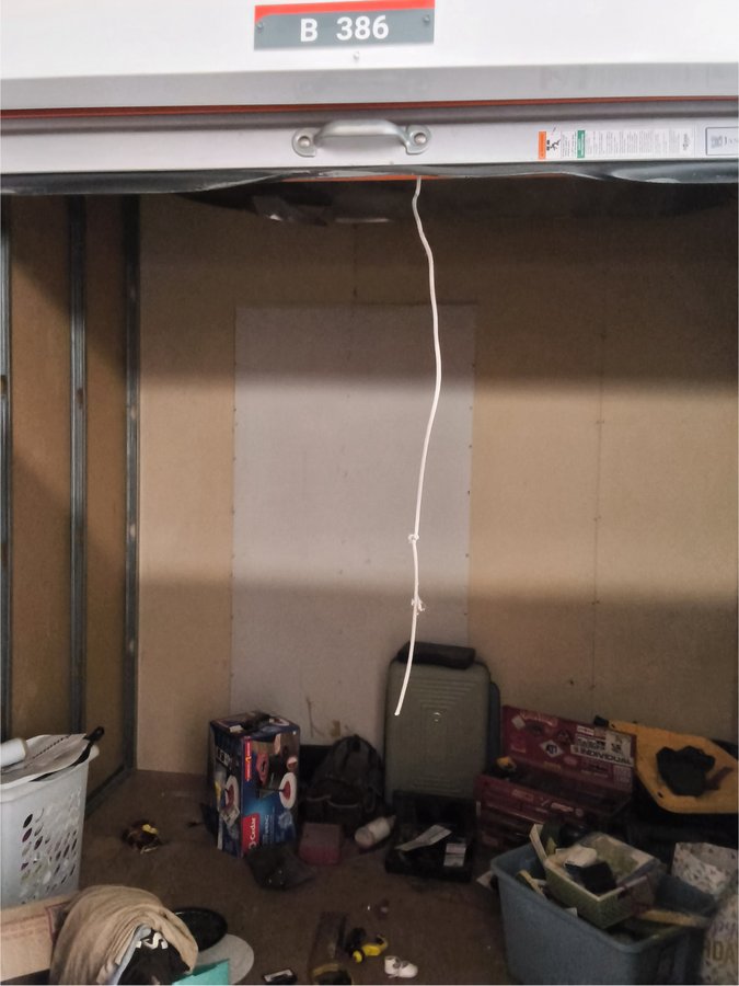 10 x 10 storage unit in San Diego, CA