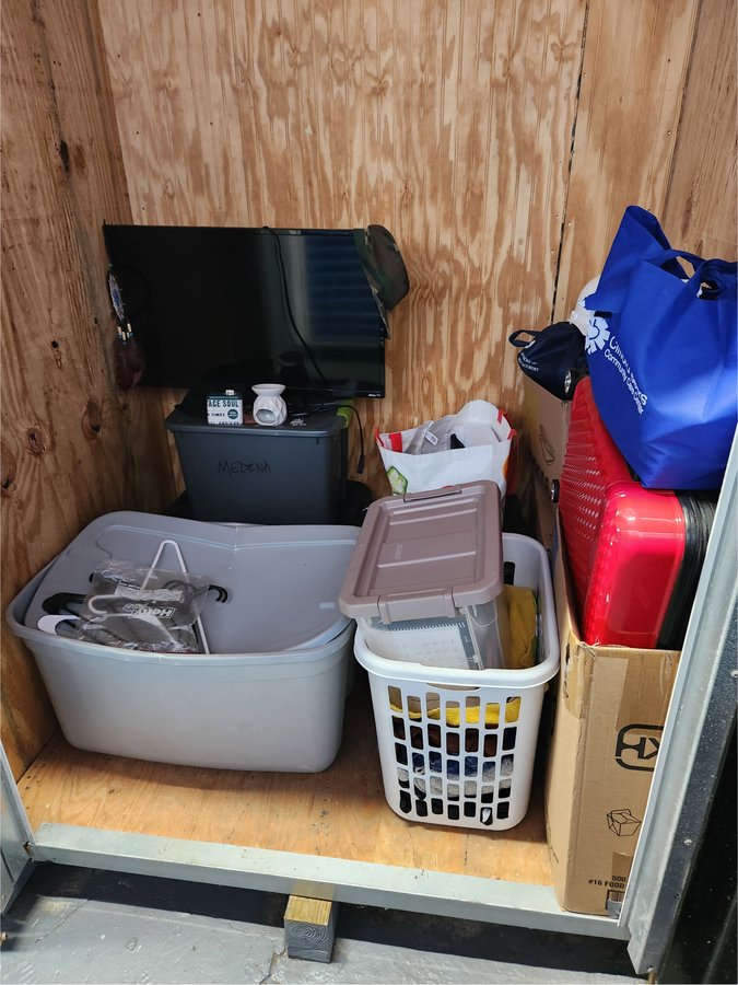 4 x 5 storage unit in Hamden, CT