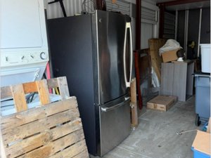 10 x 25 storage unit in Fraser, MI