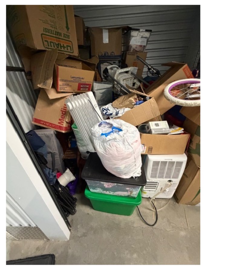10 x 10 storage unit in Silverdale, WA