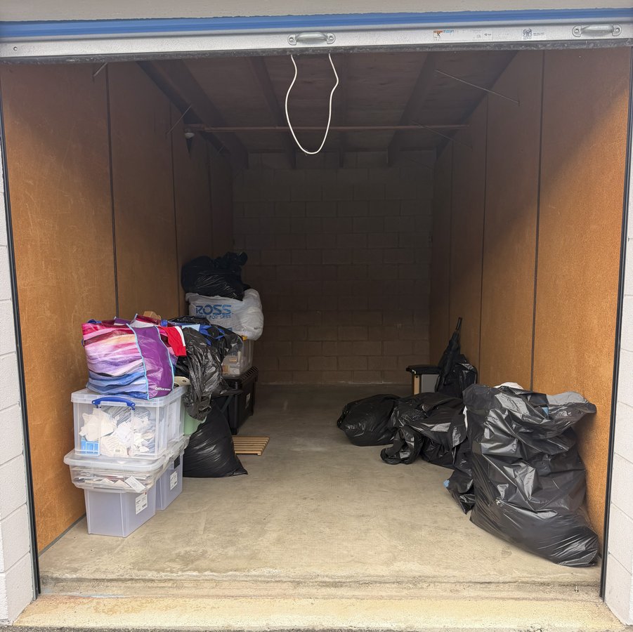 9 x 19 storage unit in Huntington Beach, CA
