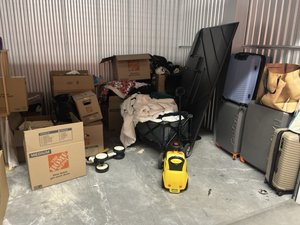 10 x 10 storage unit in Melissa, TX