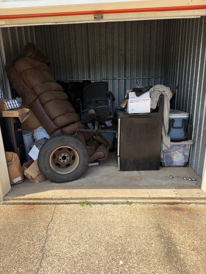 10 x 10 storage unit in Bossier City, LA