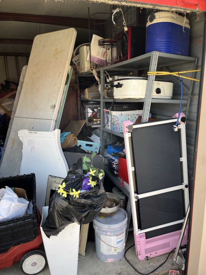 10 x 20 storage unit in Shreveport, LA