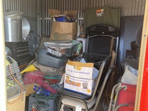 10 x 10 storage unit in Shreveport, LA
