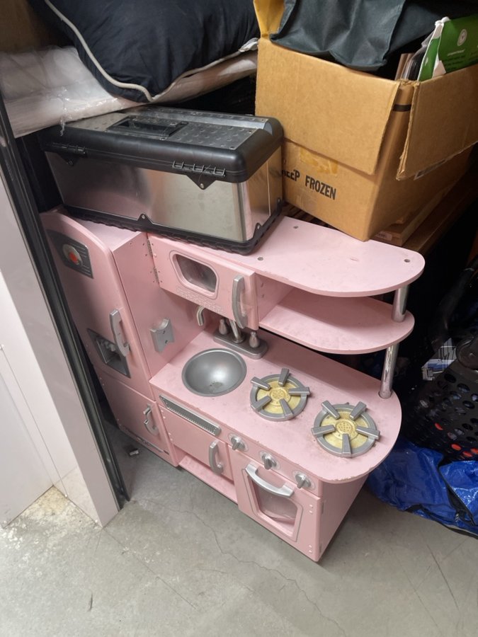 10 x 20 storage unit in Woburn, MA