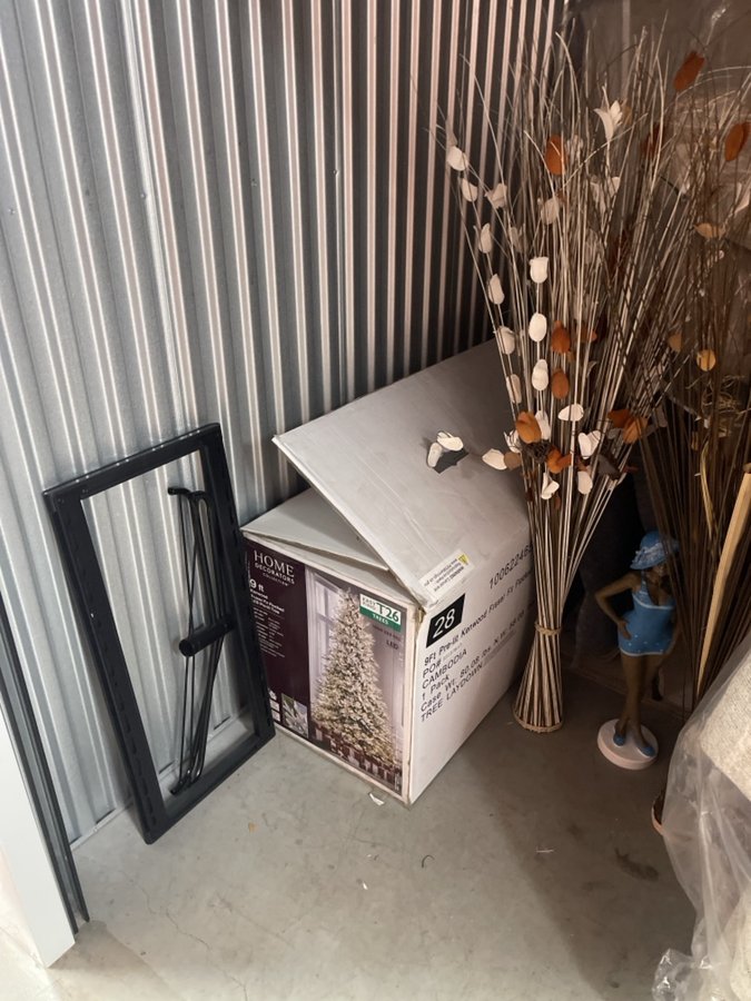 7 x 10 storage unit in Woburn, MA
